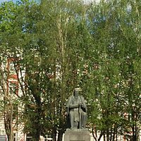 Памятник Салтыкову-Щедрину