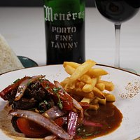 Lomo Saltado
Wok stir fry beef tenderloin, tomatoes and onions. Soy sauce, oyster sauce, aji amarillo and vinegar.