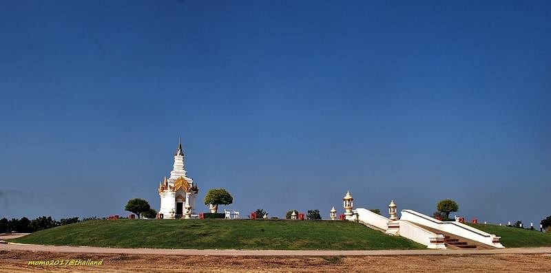 Thung Talay Luang - The Holy Heart Land image