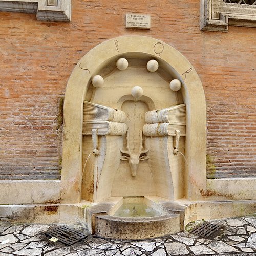 Roma model wall garden fountains - Quality Made in Italy