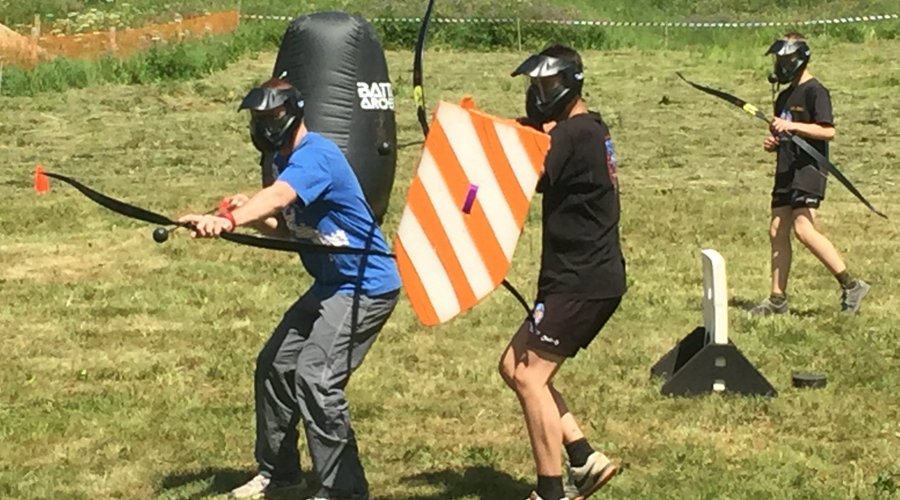 Battle Archery, à partir de 6 personnes et jusqu'à 20 personnes. Age: 10 ans minimum.Toute l'année sur réservation. 