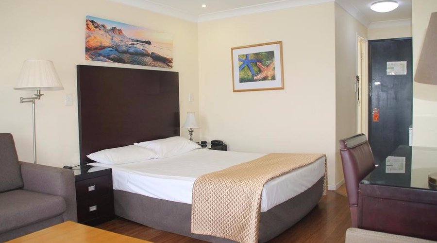 Deluxe Double Room with Extra Bed