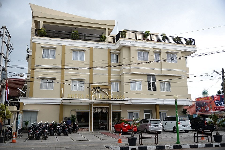 Hotel Rangkayo Basa, hotel di Padang