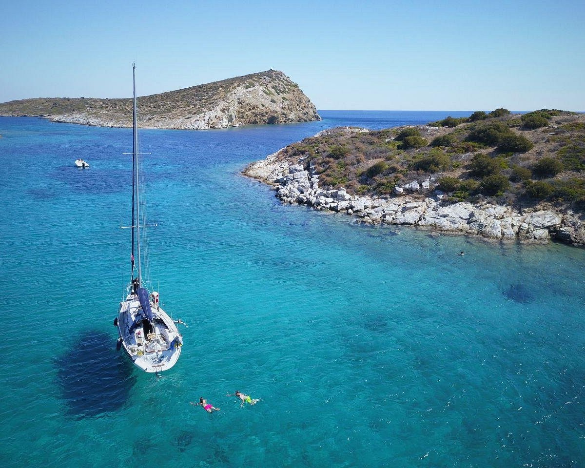 day sailing trips from athens