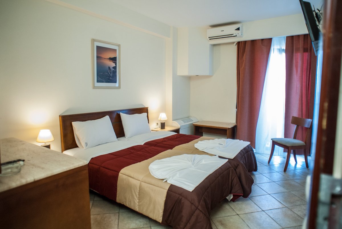 Aigli Hotel Perea Rooms: Pictures & Reviews - Tripadvisor