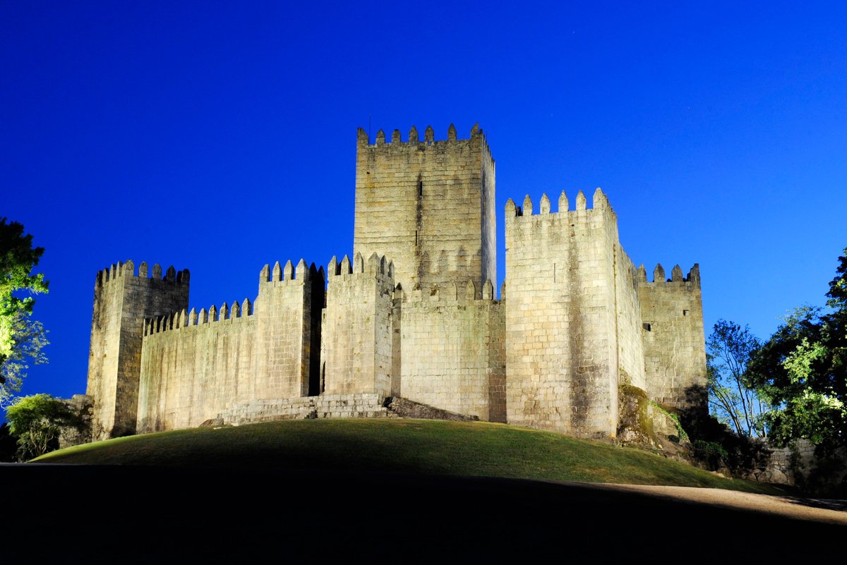 Castelo de Guimar\u00e3es - ATUALIZADO 2023 O que saber antes de ir - Sobre ...