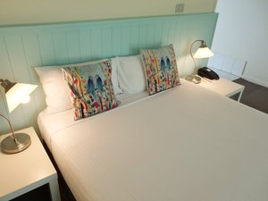 Room & Suite