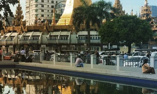Sule Pagoda.. Yangon City Center.