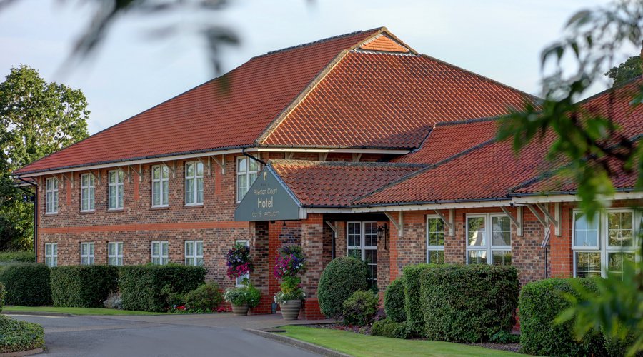 Allerton Court Hotel, main entrance. 