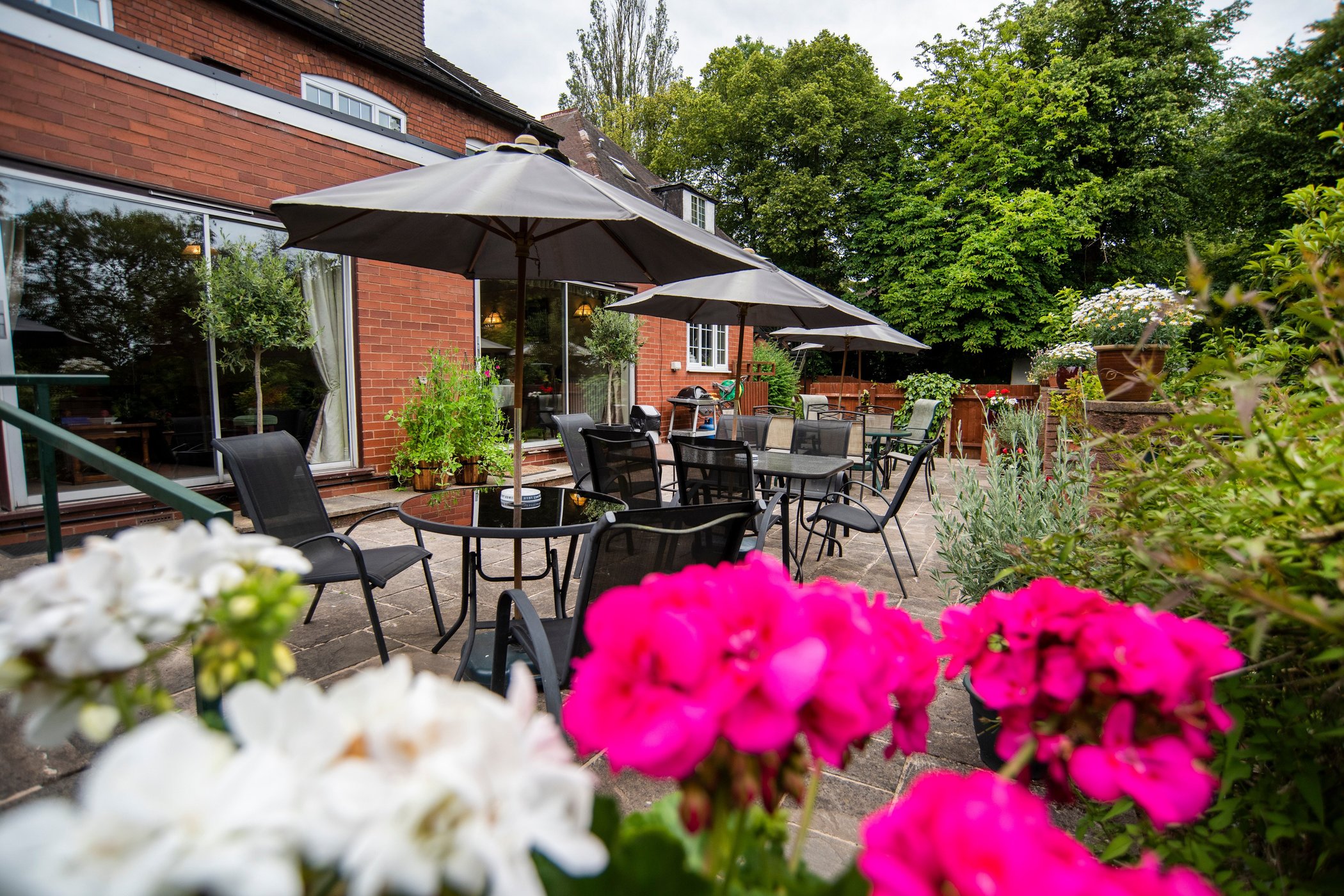 Westbourne Lodge by null