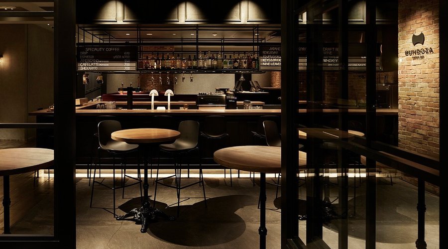 【BUNDOZA CAFE & BAR】店内
