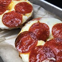 Pizza bagel!