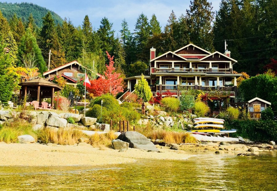 sechelt hotels