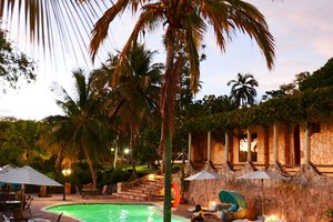 Pool & Beach