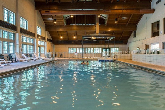 Starved Rock Lodge & Conference Center Pool Pictures & Reviews - Tripadvisor