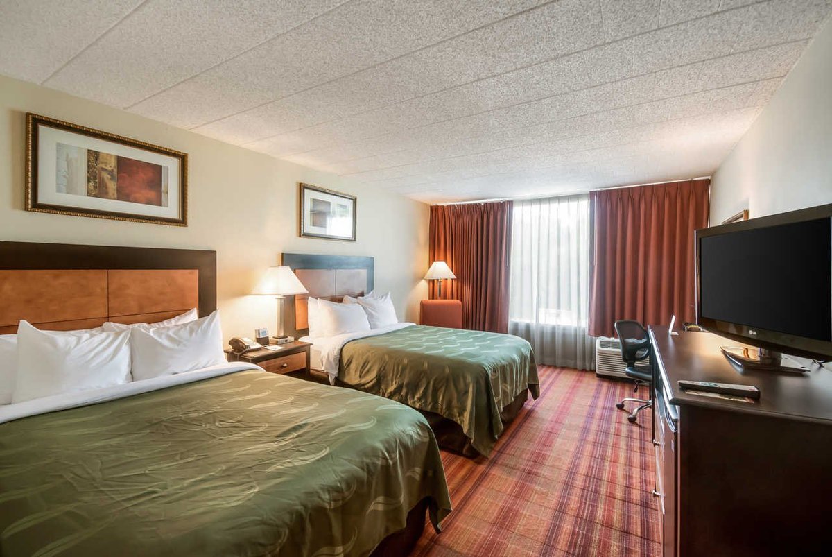 CHESTER HOTEL & CONFERENCE CENTER $61 ($̶9̶0̶) - Updated 2022 Prices ...