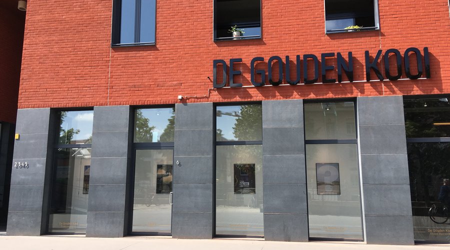 De Gouden Kooi vitrine