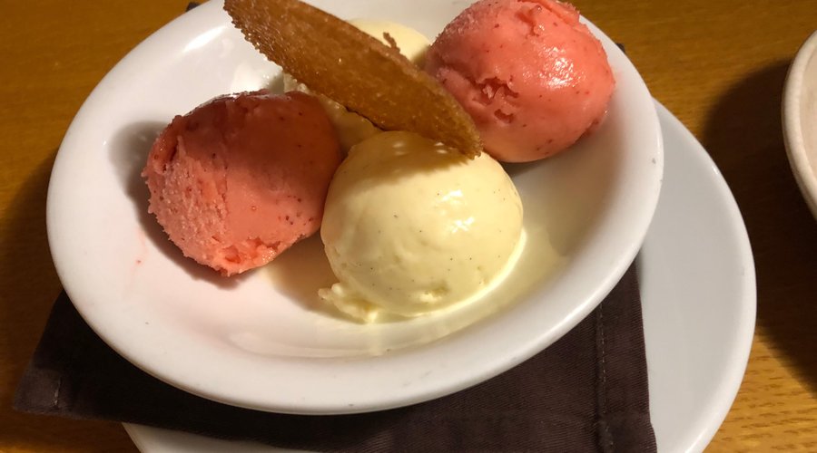 Room Service: 雪球只可要四球, 好味!