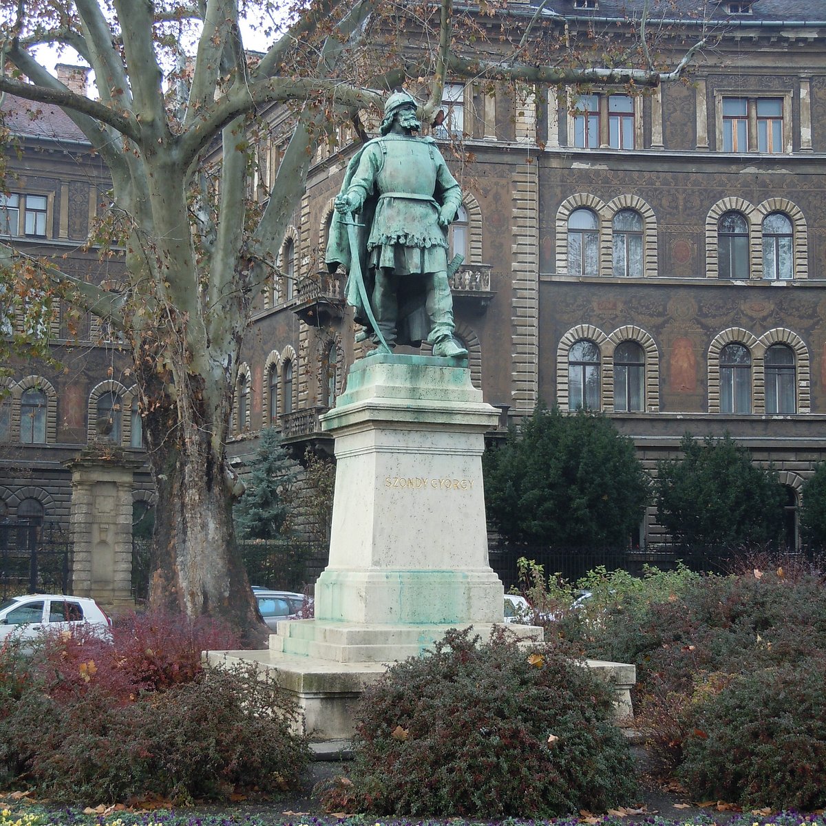 Statue de Szondi Gyorgy (Budapest) - All You Need to Know BEFORE You Go