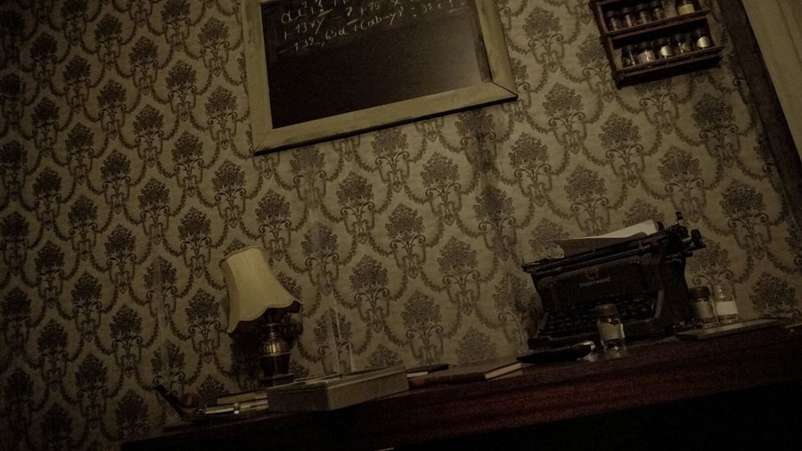 Room 1: 32 Days, The legend of Doctor Montanus.
