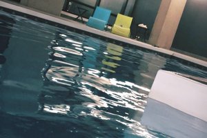 Pool & Beach