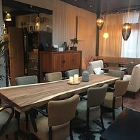 Salle, table d'hôte, convivialité