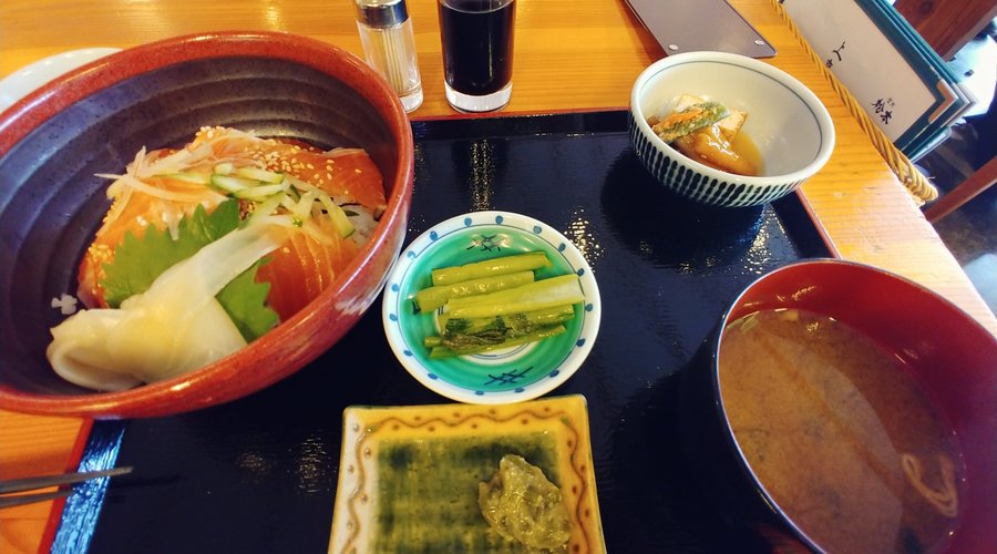 三文魚飯定食