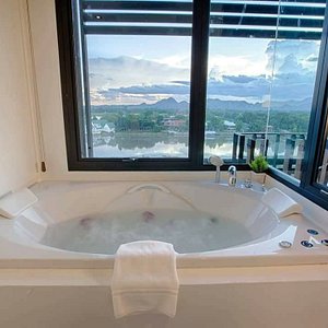 Every room has a private indoor Jacuzzi!