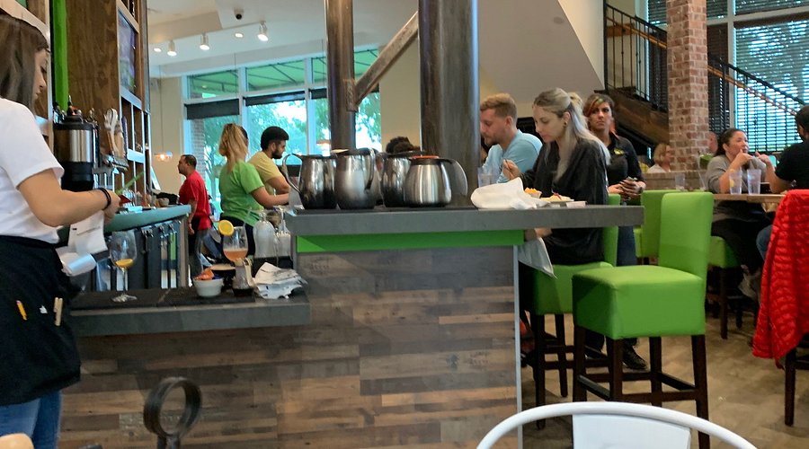 The Toasted Yolk Cafe