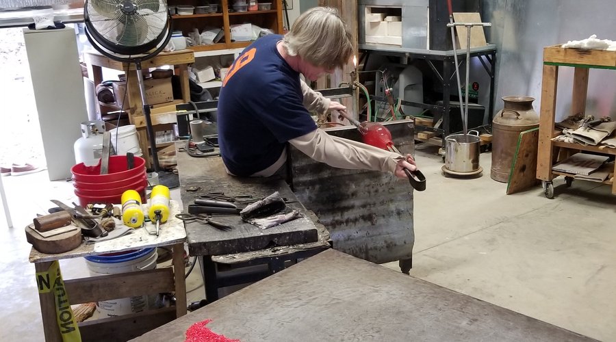 Workshop for glassmaking.
