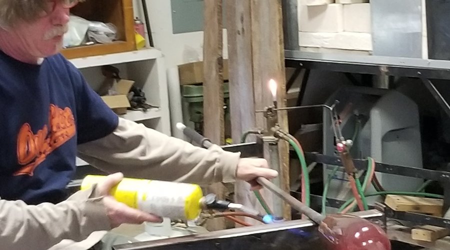 Workshop for glassmaking.