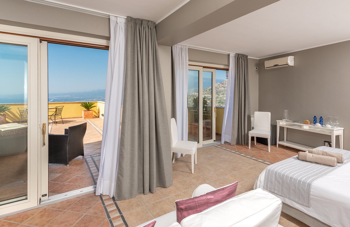 VILLA LE TERRAZZE CHARMING ROOMS - Prices & Guest house Reviews (Taormina,  Sicily)