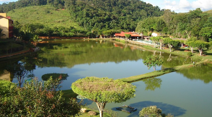 Três lagos para pesca.