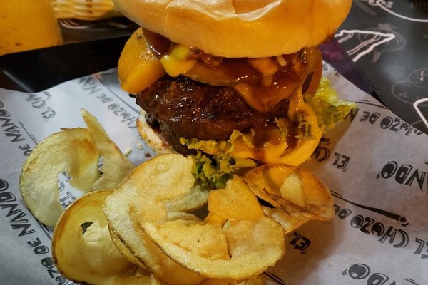 12 Best Burgers in Medellín: Best Burger Places in the Aburrá Valley