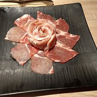 松阪豬肉片擺盤