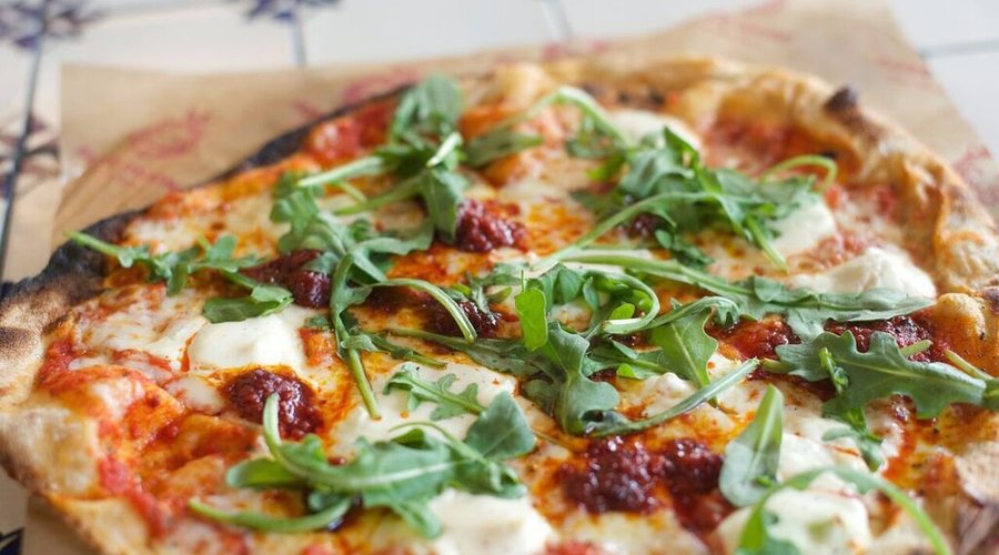 Thin crust pizza