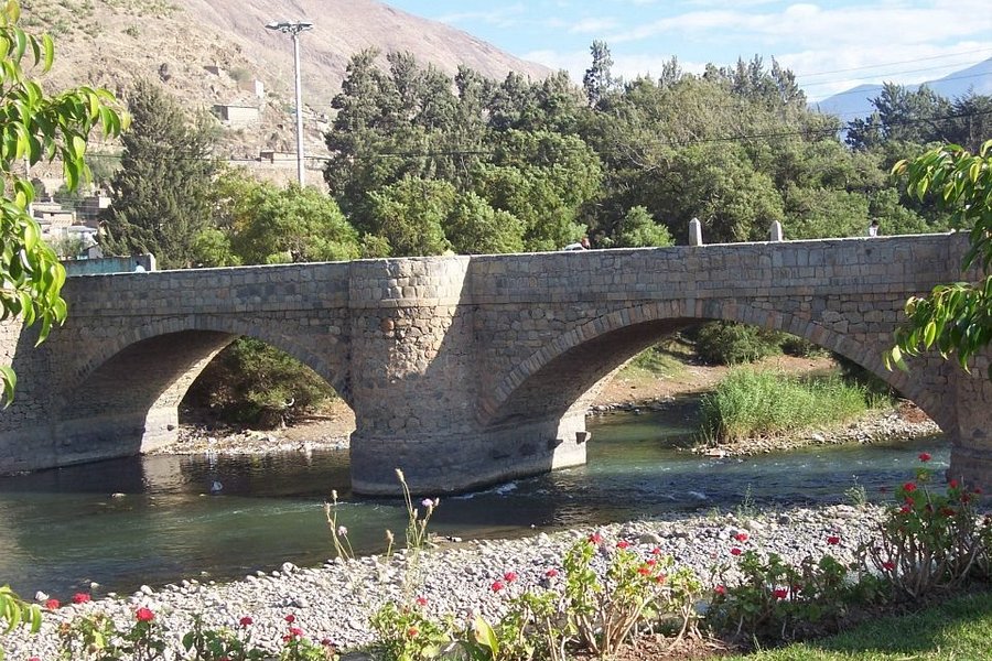 Puente Calicanto image