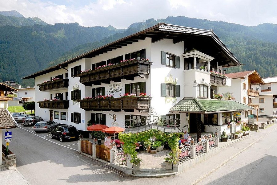mayrhofen tourist office accommodation