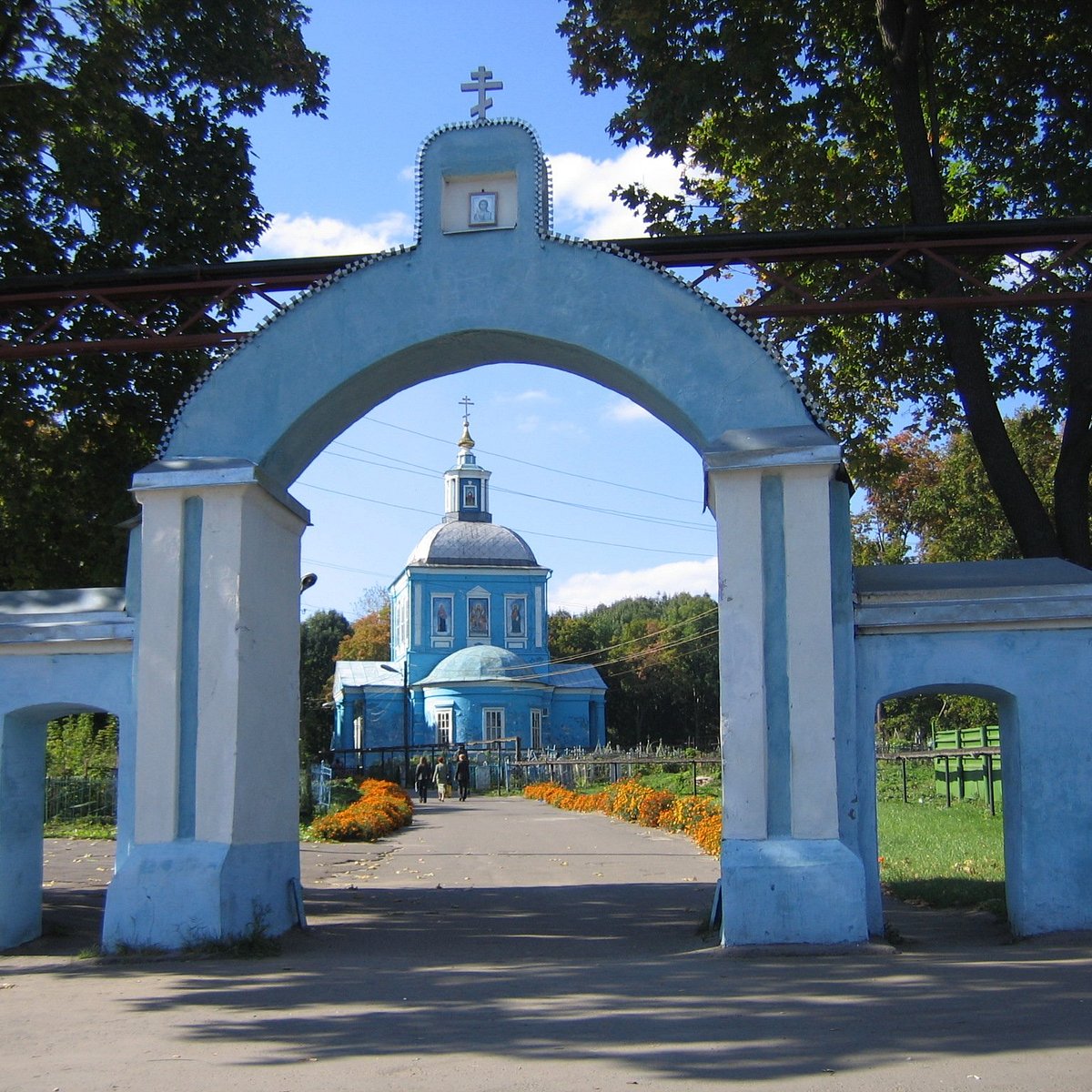 Скорбящая церковь мичуринск. Скорбященский храм Мичуринск. Скорбященская Церковь (Мичуринск). Храм скорбящих радость Мичуринск. Всех скорбящих радость Мичуринск.