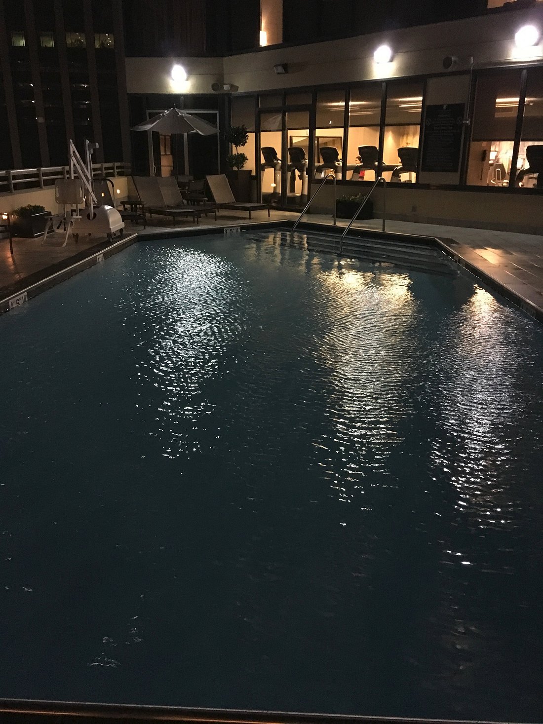 Jw Marriott New Orleans Pool Pictures And Reviews Tripadvisor