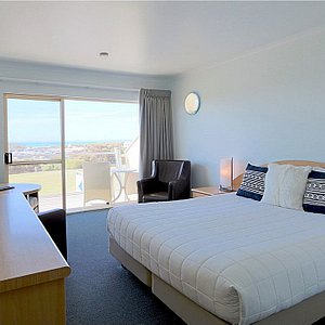Upstairs Panoramic Harbour View Suite