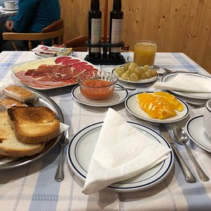 Hotel Guadalquivir in Cazorla, image may contain: Brunch, Spoon, Person, Chair