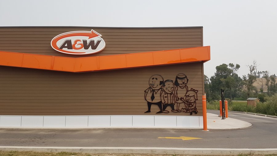 Cardston A&W exterior