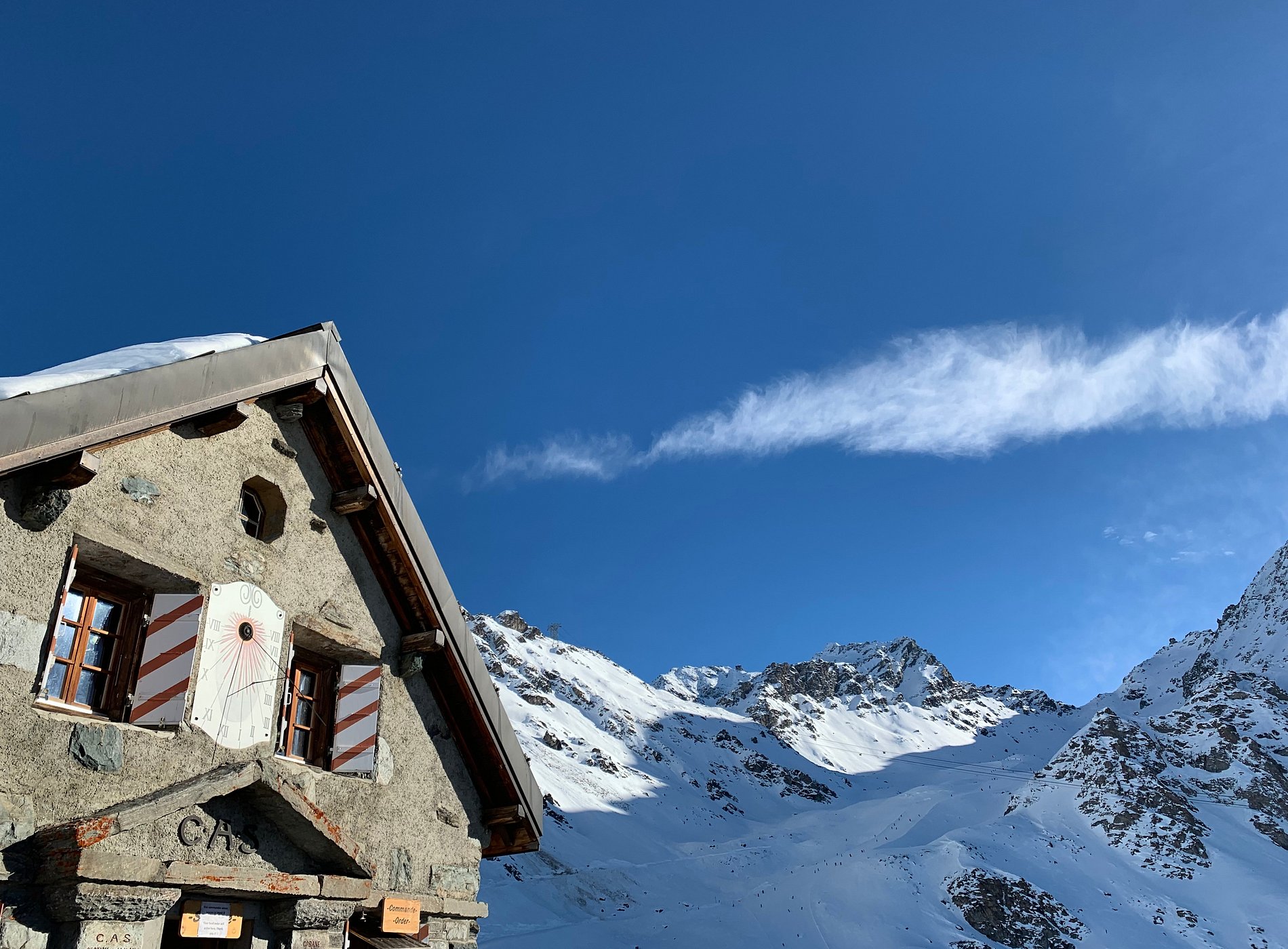 Cabane Mont Fort by Google