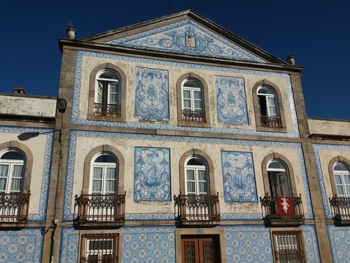 Stone buildings of Avelar in Portugal Stock Photo - Alamy