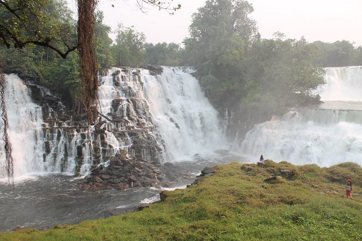 Kabwelume Falls image