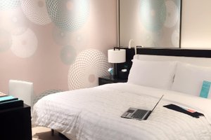 Room & Suite