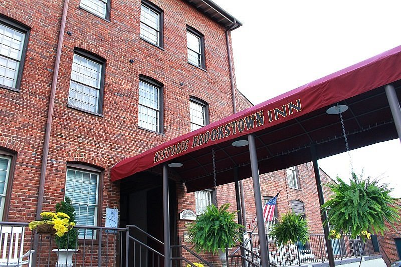 The Historic Brookstown Inn, Trademark Collection by Wyndham โรงแรมใน Winston Salem