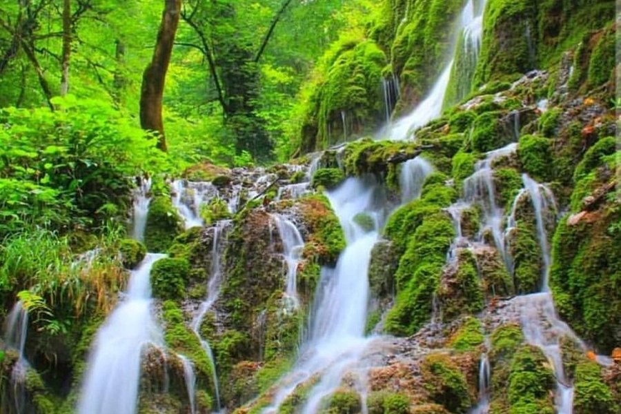 Oben Waterfalls image