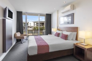 Room & Suite